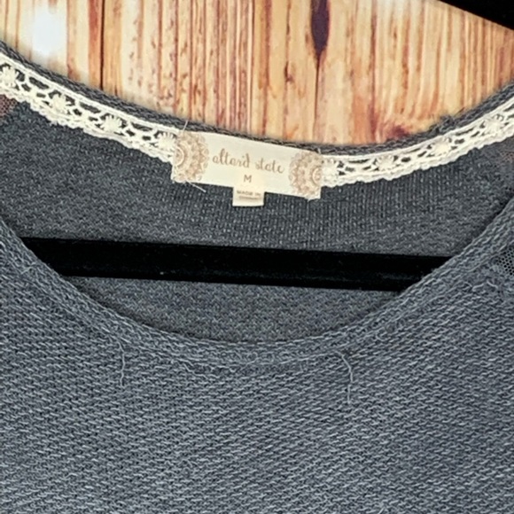 Altar’d state Lace Shoulders Size Medium Charcoal Gray Babydoll Top - Picture 4 of 7
